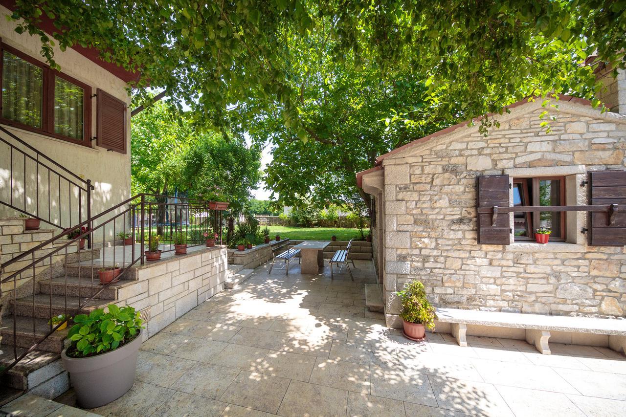 Apartments Mirjana 1655 Kanfanar Luaran gambar