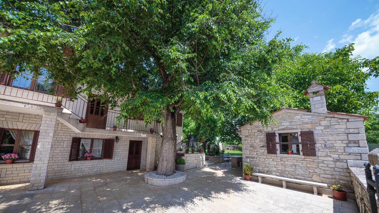 Apartments Mirjana 1655 Kanfanar Luaran gambar