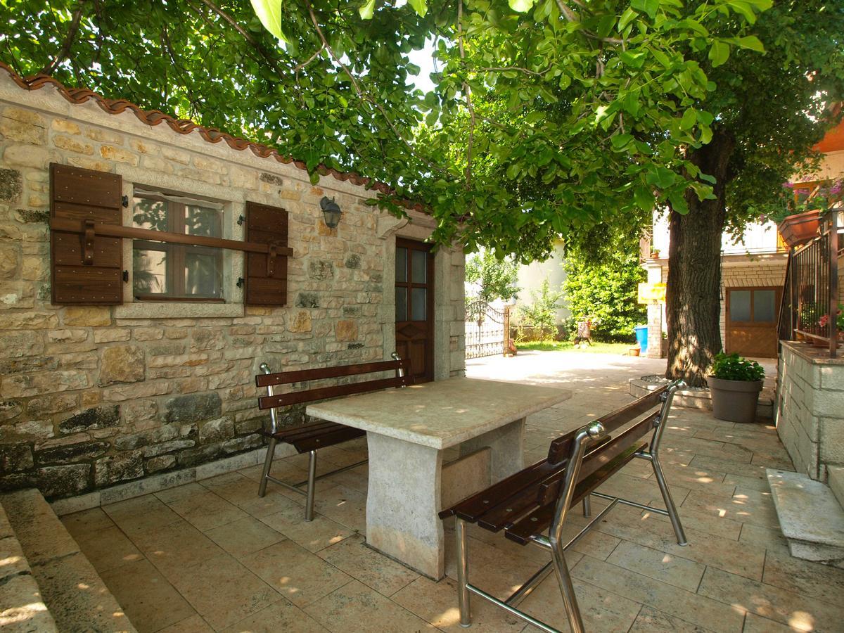 Apartments Mirjana 1655 Kanfanar Luaran gambar