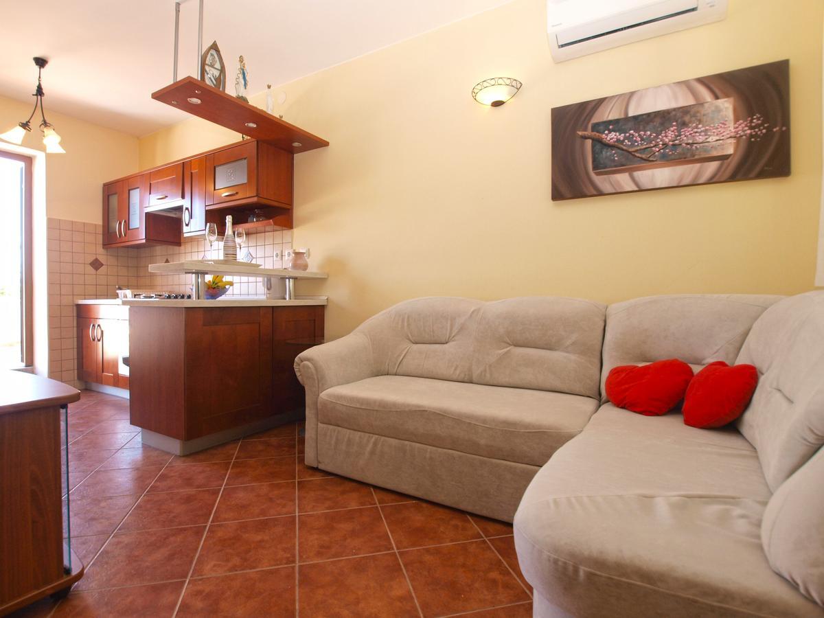 Apartments Mirjana 1655 Kanfanar Luaran gambar